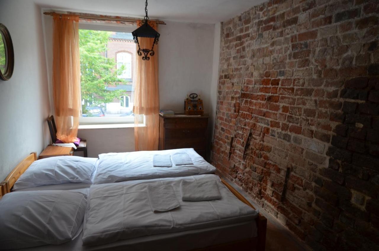 Altstadthotel Zum Goldenen Anker Lübeck Exterior foto