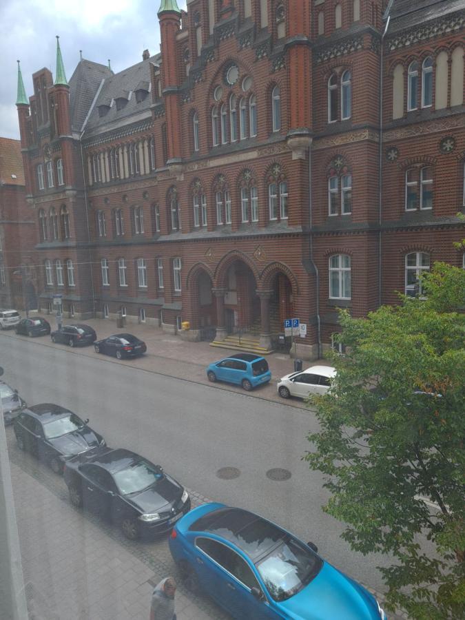 Altstadthotel Zum Goldenen Anker Lübeck Exterior foto
